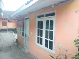 Dijual rumah cocok buat kos kosan, minus mobil tidak masuk njeh