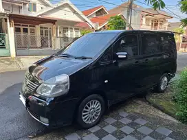 Nissan Serena 2011 Bensin