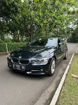 [km 44rb] BMW 320i F30 Sport 2024