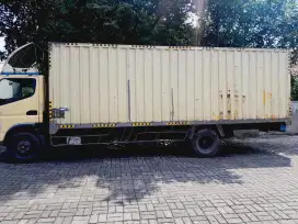 Mitsubishi Canter box 2010