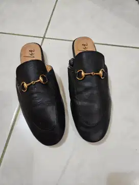 Sendal model bustong kulas size 38 hitam