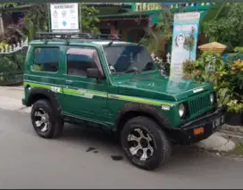 Mobil Jimny 4x4