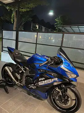 ZX 25R abs 2022 km 3.000 only jual cepat