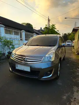 Nissan Grand livina Ultimate 2012 Bensin Matic