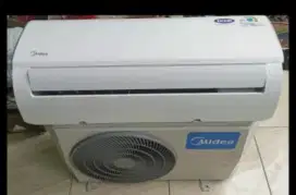 Jual ac Midea 1/2 pk R410 lowwat 360 watt kondisi 95% ori semua