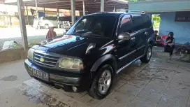 Dijual Mobil Suzuki Escudo XL7 AT (Matic) Tahun 2005 Hitam Metalik