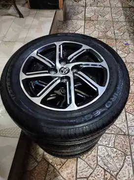 Velg dan Ban Toyota Calya R14 175/65 2022 Asli Original mulus like new