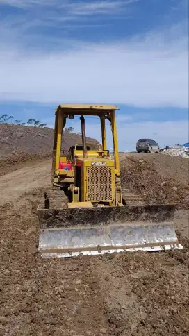Dozer CAT D3B 2004 Surat SPH
Jual & Rental di Semoi IKN