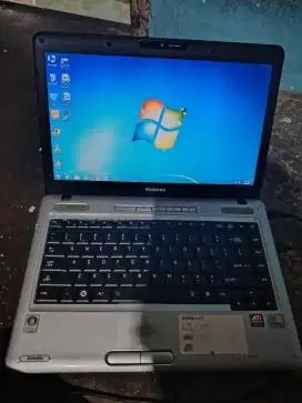 dijual laptop toshiba l510 ram 2 hdd 320 lancar jaya smua aman