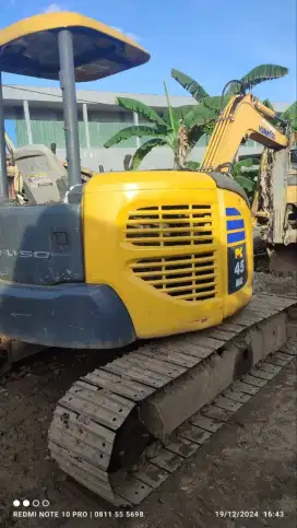 Exca Mini KOMATSU PC45 2011
Jual & Rental di Samarinda