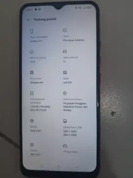 Dinjual hp kondisi masih bagus tidak ada masalah real me c12
