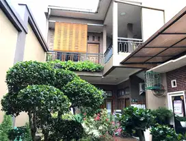 Rumah Mewah Luas dan Strategis di Condongcatur