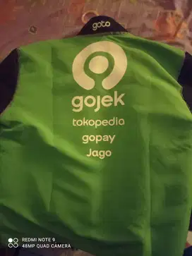 Jaket onlen driver ( liat di gambar )