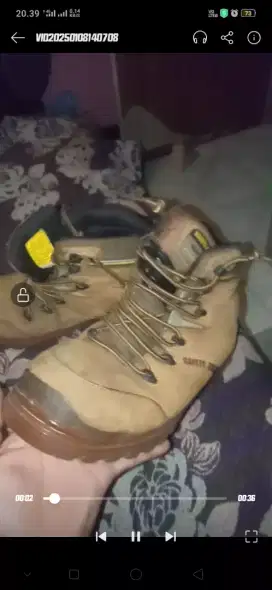 sepatu safety bekas