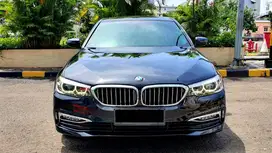 BMW 530i Luxury G30 Limousine Black Sapphire on Saddle Tan 2017 Low KM