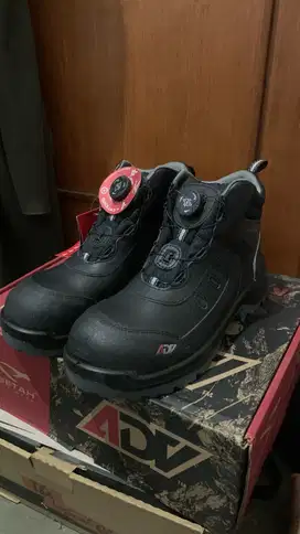 SEPATU SAFETY CHEETAH ADV