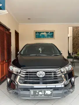 Kijang Innova Venturer 2.0 Bensin Matic Hitam 2021