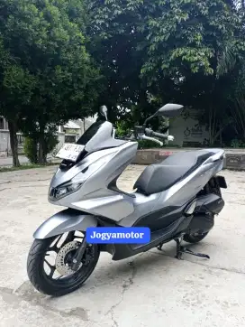 Honda PCX160 Cbs 2024 mulus harga terjangkau