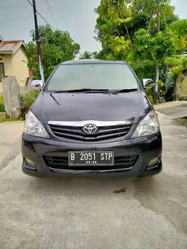 Innova G At 2010 super kondisi