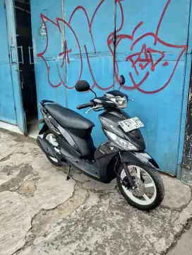 Bissmillah dijual motor Yamaha Mio j 2012 istimewa