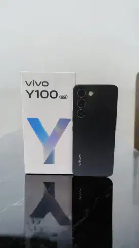 Vivo Y100 5G Ram 8/128 Fullset Mulus No Minus Garansi Cod / Antar