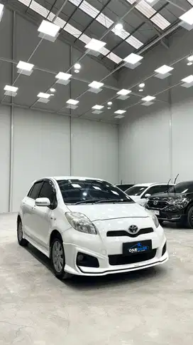 TDP 25jt! Toyota Yaris E AT 2013, Plat L, KM 117rb,Jazz,Brio,Agya,Ayla