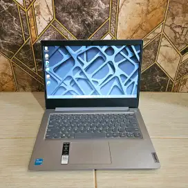 Lenovo Core i3 GEN11 8GB/256GB Fullset