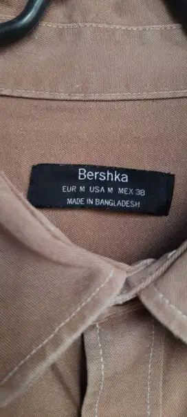 Kemeja Bershka..