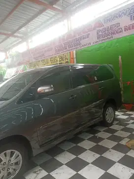 Toyota Kijang Innova 2012 Bensin