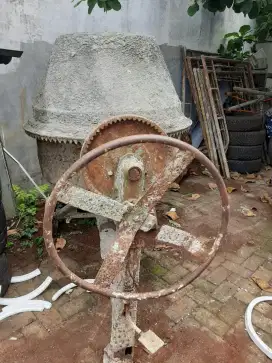 Menerima Molen Beton Bekas Cilandak Lebak Bulus Jakarta Selatan