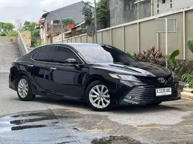 Toyota Camry 2.5 V AT 2019 Hitam