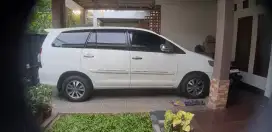 Innova G Automatic - 2015