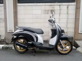 Honda Scoopy karburator tahun 2012 surat surat komplit pajak B dki