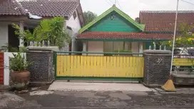 RUMAH SEWA DEKAT SWALAYAN ADA SRONDOL BANYUMANIK