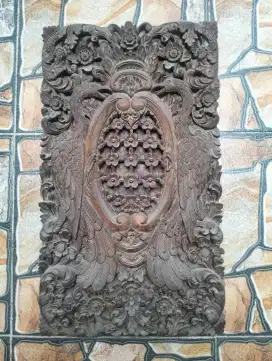 Jati tua motif burung