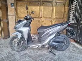 Honda Vario 150 Keyless Tahun 2019 Warna Silver