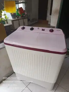 Mesin cuci merek POLYTRON 8KG normal Joss tinggal pake bosku..