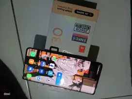 infinix zero.30 4g garansi masih pajang