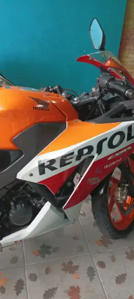 Di jual CBR Repsol motor normal semua