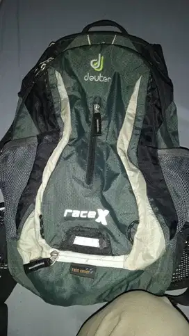 Deuter Race X Tas Ransel Pesepeda