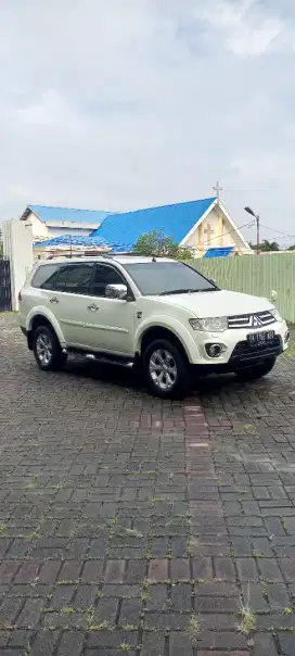 PAJERO DAKAR VGT SUNROOF A/T 2014