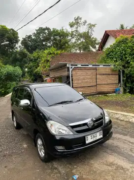 Kijang innova V paling tinggi