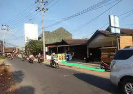 Tanah Bonus Ruang Usaha di jl. Damai jl. Kaliurang Dekat kampus UGM