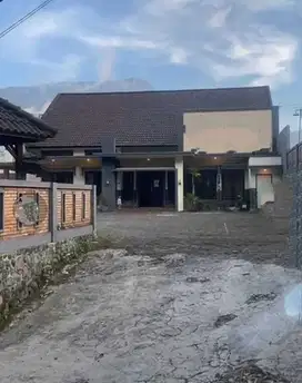 1758. Dijual Hotel dan Resto Sion View Bromo Probolinggo