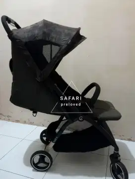 Preloved stroller cocolatte Swift R