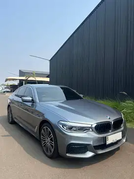 2020 BMW 530i M Sport CKD G30