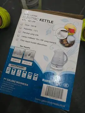 Ketel listrik 1,2 liter air panas