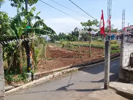 Tanah darat pinggir jln Hegarmanah jatinangor