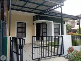 Dijual Rumah Hook Siap Huni di Taman Kopo Karapang Bandung