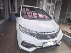 Honda jazz rs cvt at pribadi